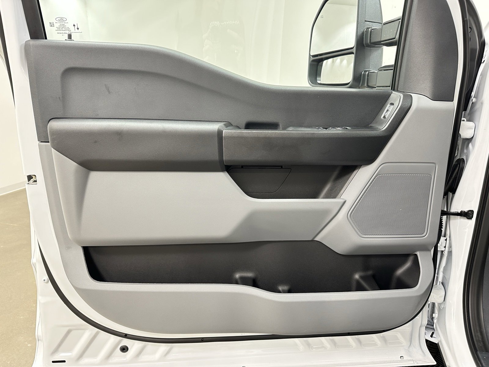 New 2025 Ford F350 XL w/ XL Chrome Package image 12