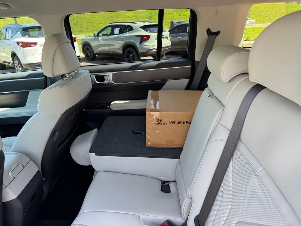 New 2026 Hyundai Santa Fe SEL FWD image 11