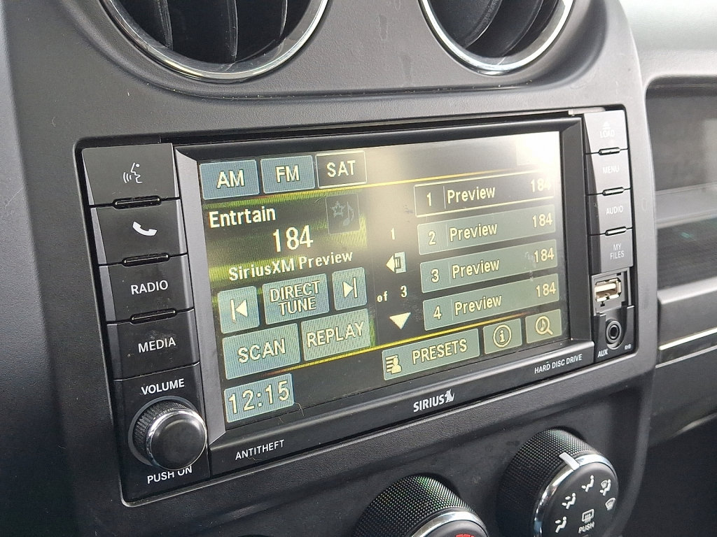 Used 2016 Jeep Patriot High Altitude image 28