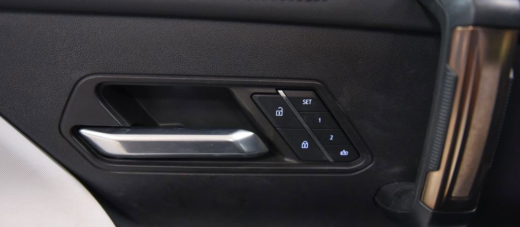 Used 2024 GMC Hummer EV 3X image 17