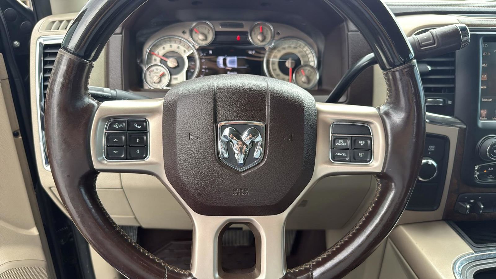 Used 2016 RAM 2500 Longhorn w/ Convenience Group AWD/4WD image 12