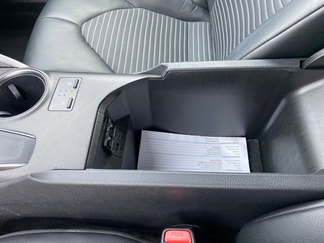 Used 2023 Toyota Camry SE image 12