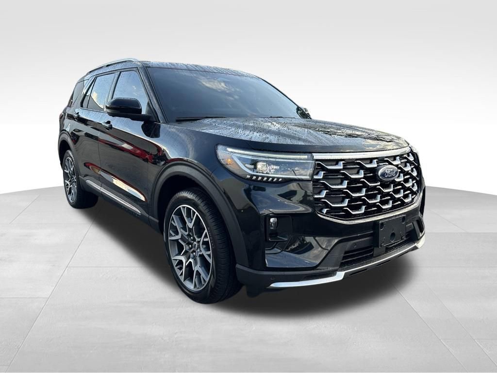 Used 2025 Ford Explorer Platinum w/ Ultimate Package image 2