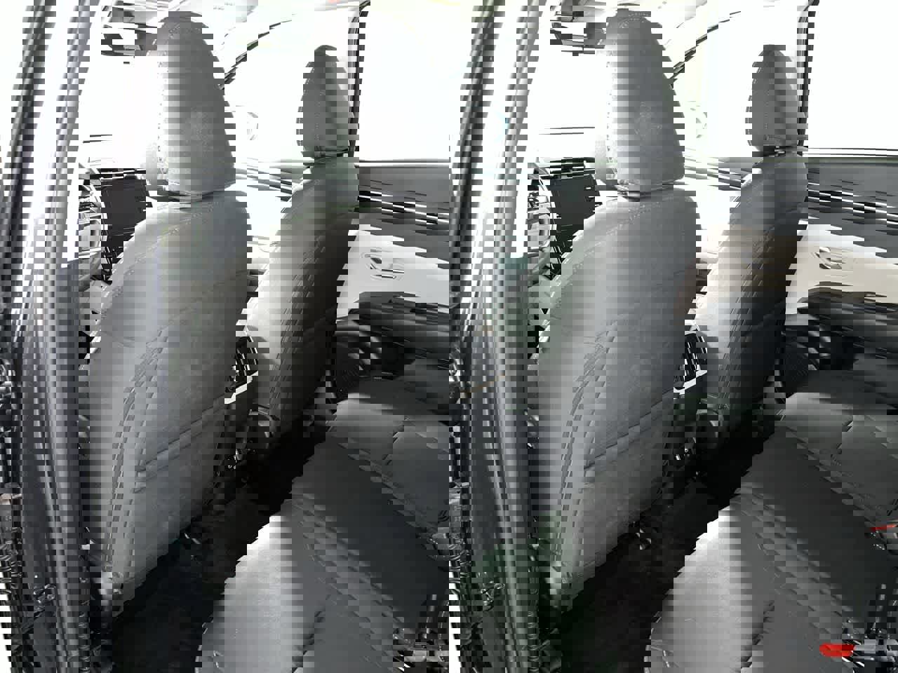 Used 2024 Hyundai Tucson SEL image 24