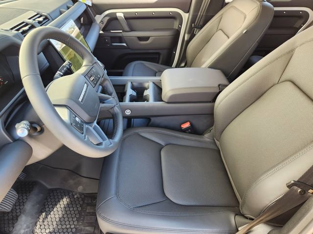 Used 2026 Land Rover Defender 110 S image 9