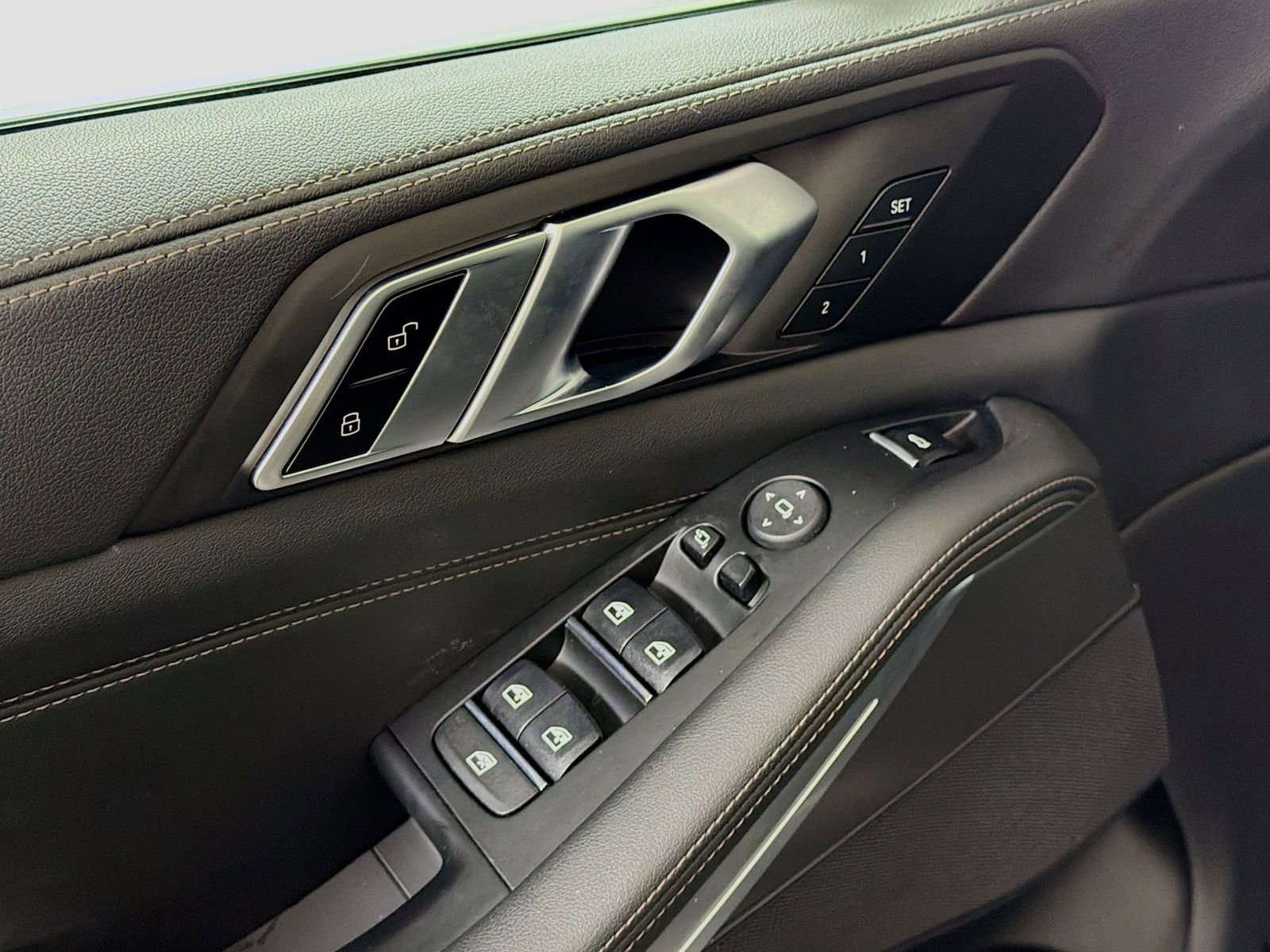 Used 2023 BMW X5 xDrive40i w/ Premium Package image 21