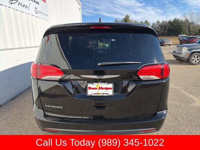 New 2026 Chrysler Voyager LX image 8