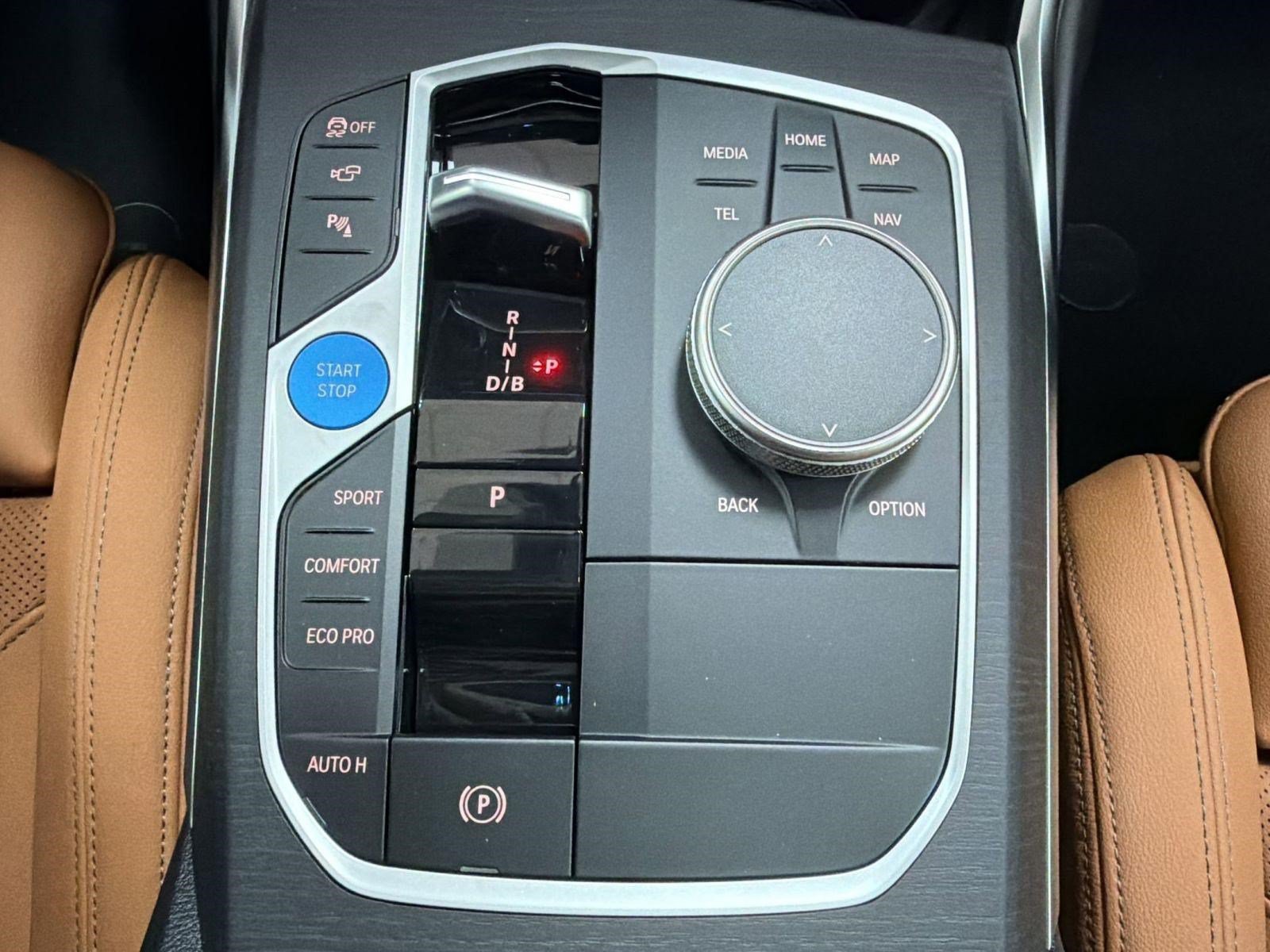 Used 2026 BMW i4 xDrive40i w/ Premium Package AWD/4WD image 16