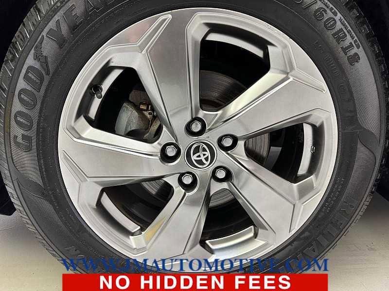 Used 2020 Toyota RAV4 Limited image 9