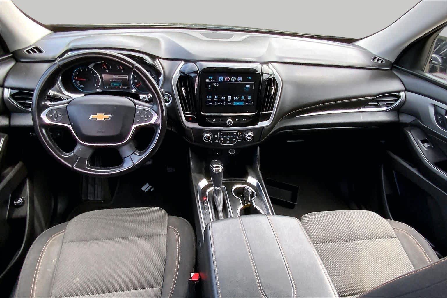 Used 2019 Chevrolet Traverse LT FWD image 16