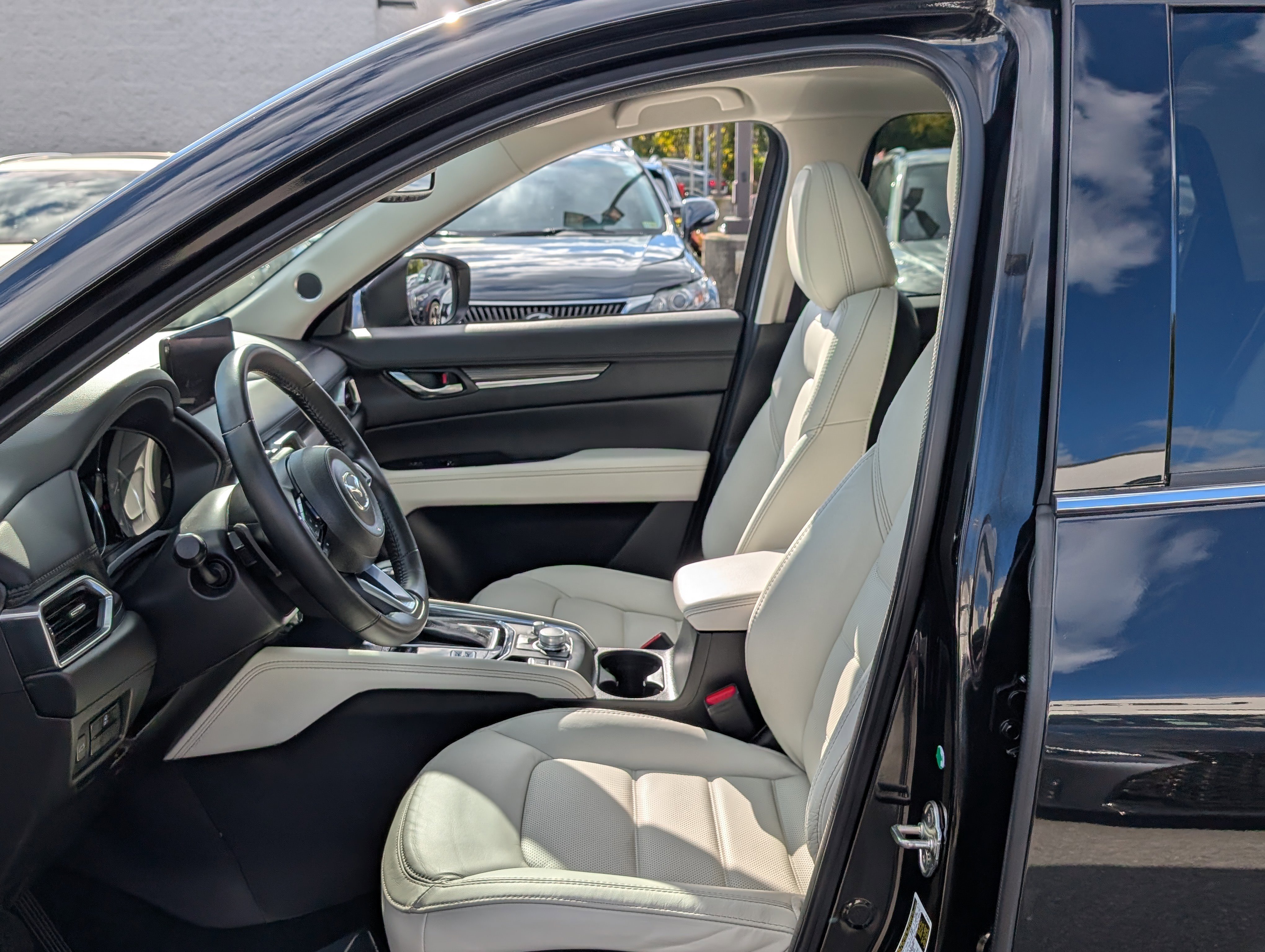 Used 2022 MAZDA CX-5 AWD 2.5 S w/ Premium Plus Pkg image 16