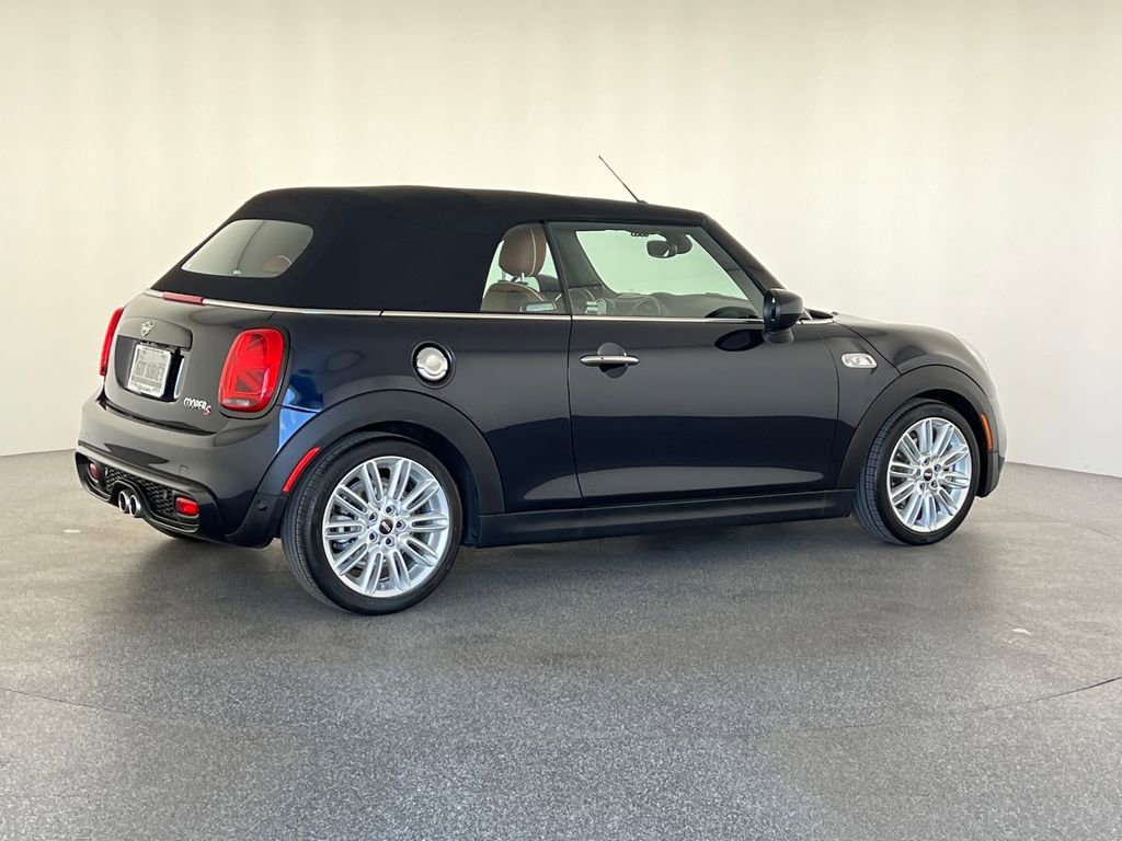 Used 2020 MINI Cooper S image 3