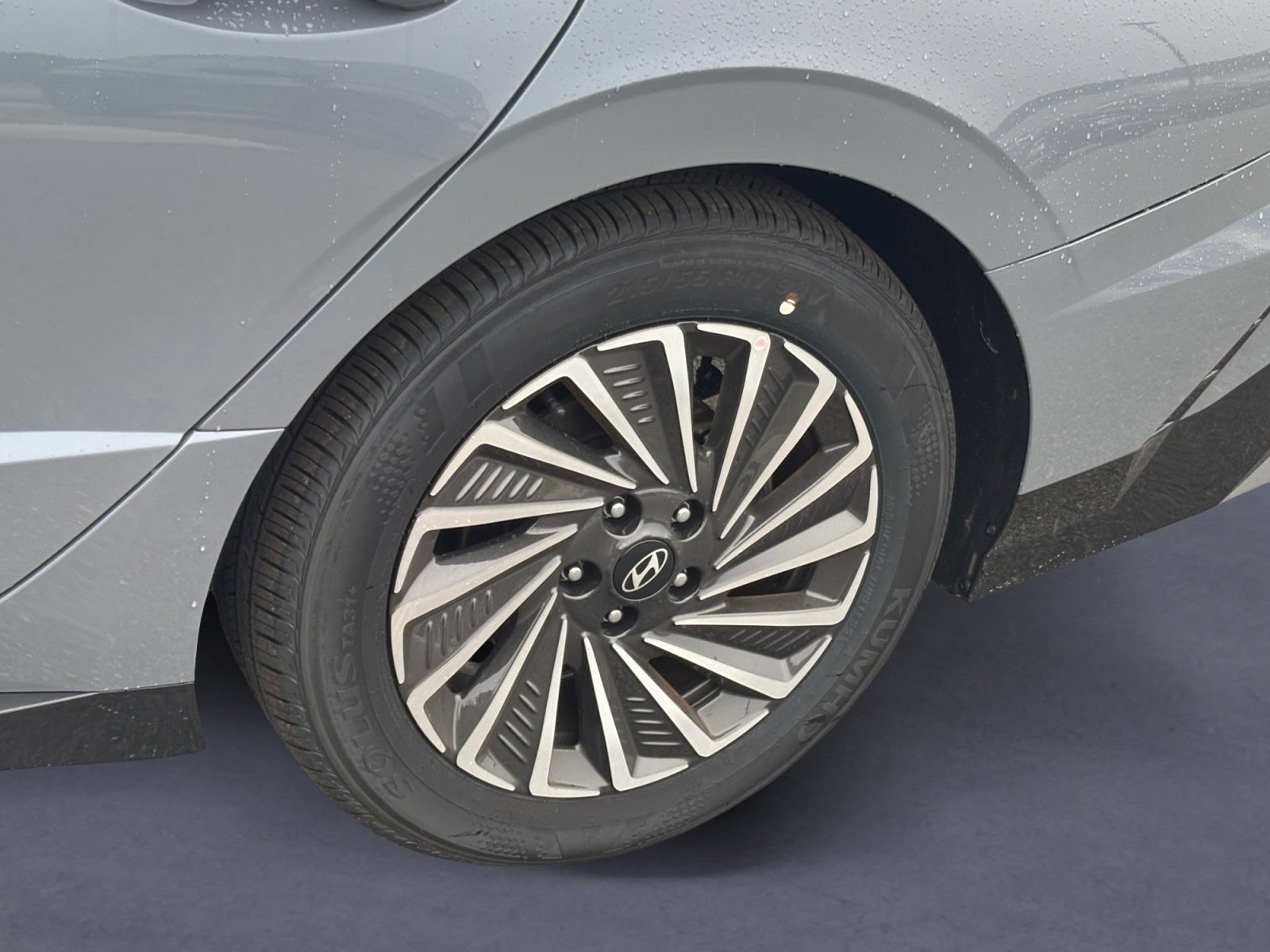 New 2026 Hyundai Sonata Limited FWD image 9