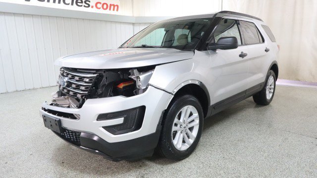 Used 2017 Ford Explorer 4WD image 2