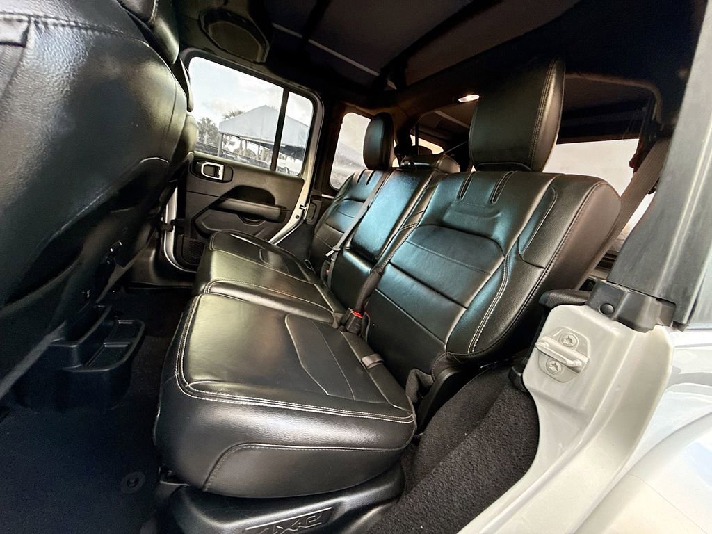 Used 2022 Jeep Wrangler Unlimited Sahara w/ Cold Weather Group image 27