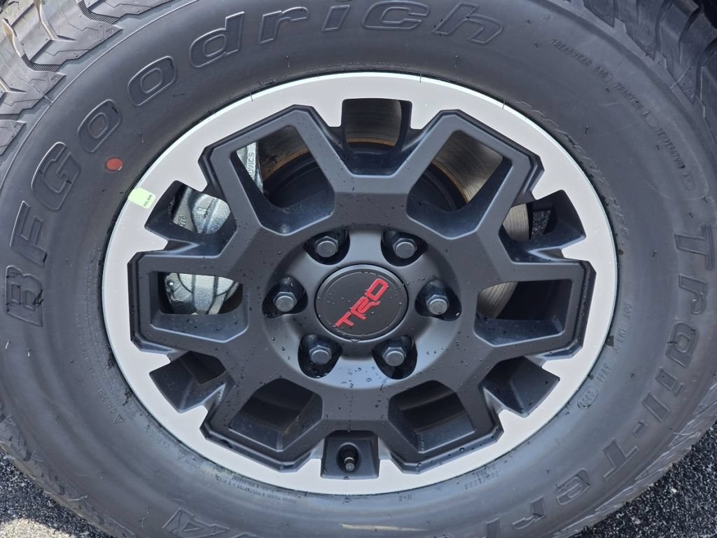 New 2026 Toyota Tacoma TRD Off-Road AWD/4WD image 10