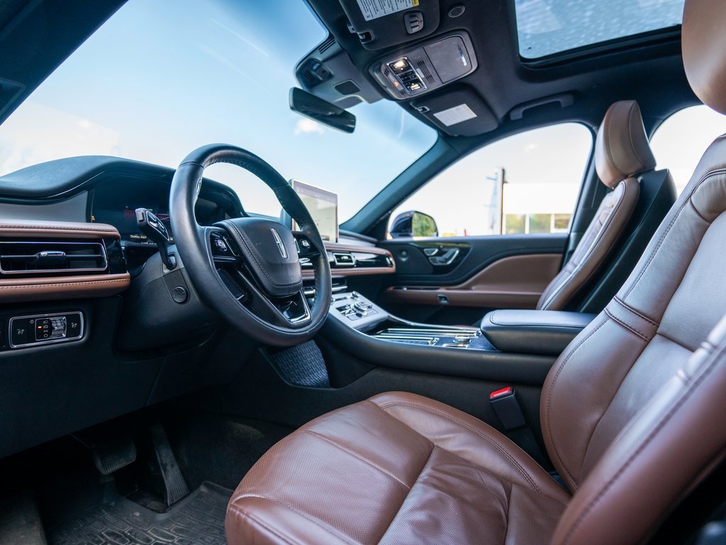 Used 2024 Lincoln Aviator Reserve w/ Elements Package Plus image 13