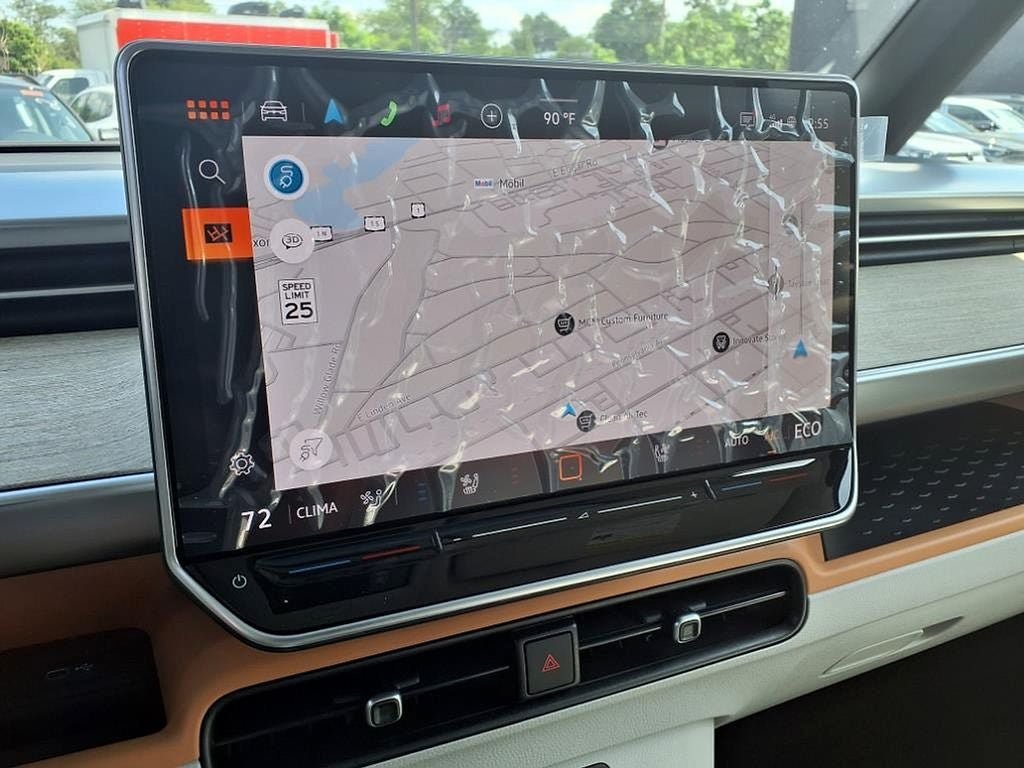 New 2025 Volkswagen ID. Buzz 1st Edition AWD/4WD image 8
