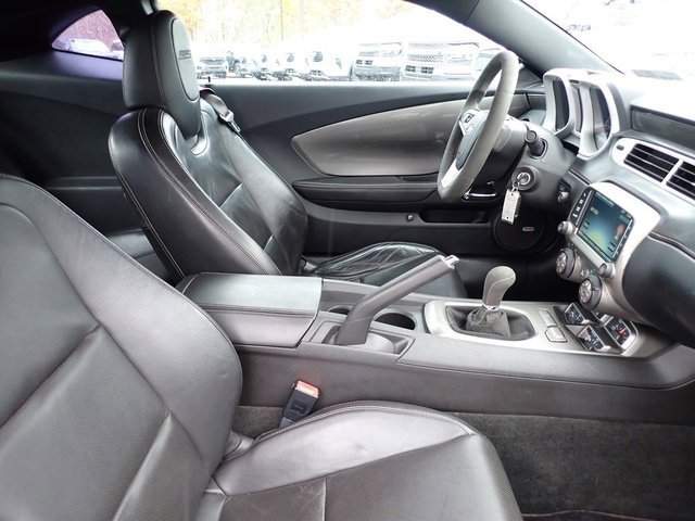 Used 2015 Chevrolet Camaro SS w/ SS Performance Package image 9