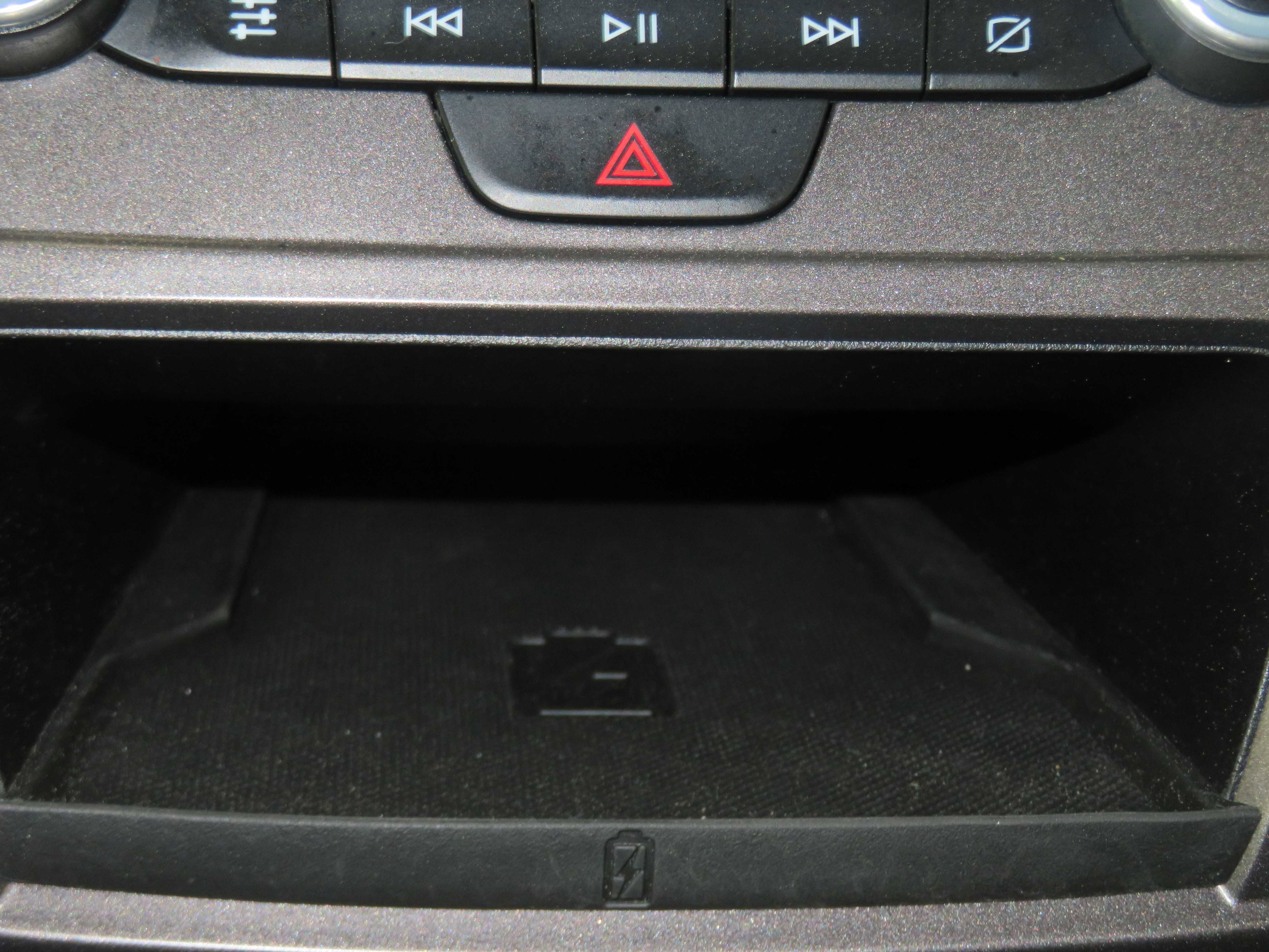 Used 2022 Ford Transit Connect XLT image 50