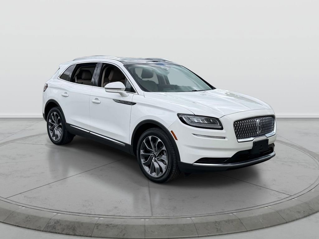 Used 2022 Lincoln Nautilus Reserve AWD/4WD image 1