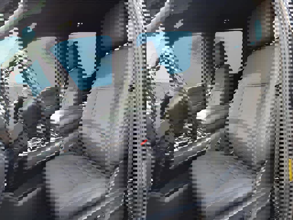 Certified 2022 Ford F150 XLT w/ Equipment Group 302A High image 20