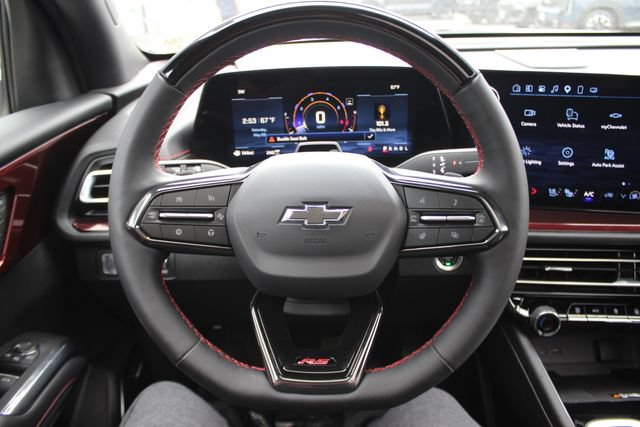 Used 2025 Chevrolet Traverse RS AWD/4WD image 12