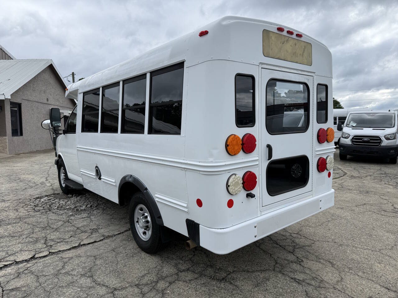Used 2014 Chevrolet Express 3500 w/ School Bus Package RWD image 4