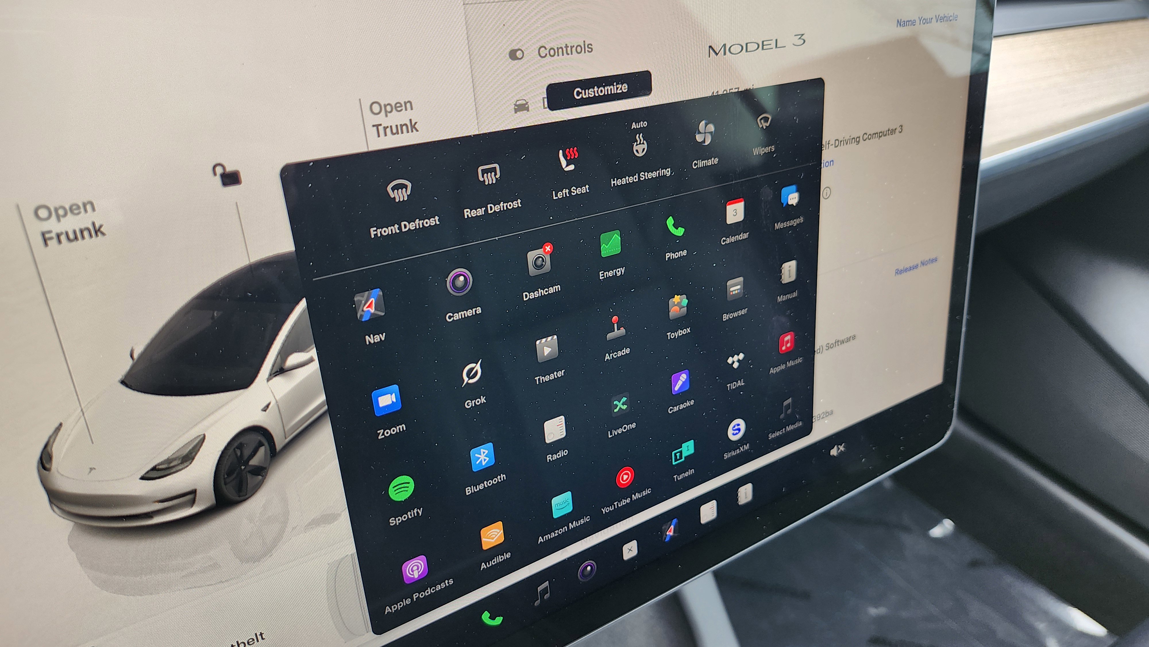 Used 2023 Tesla Model 3 Standard Range image 32