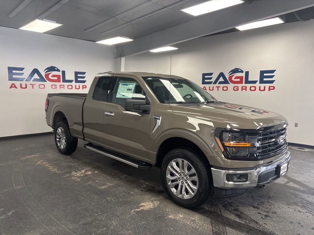 New 2026 Ford F150 XLT w/ XLT Chrome Appearance Package