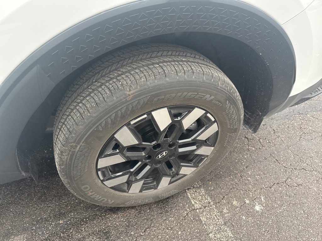 Used 2025 Hyundai Santa Cruz SEL image 7