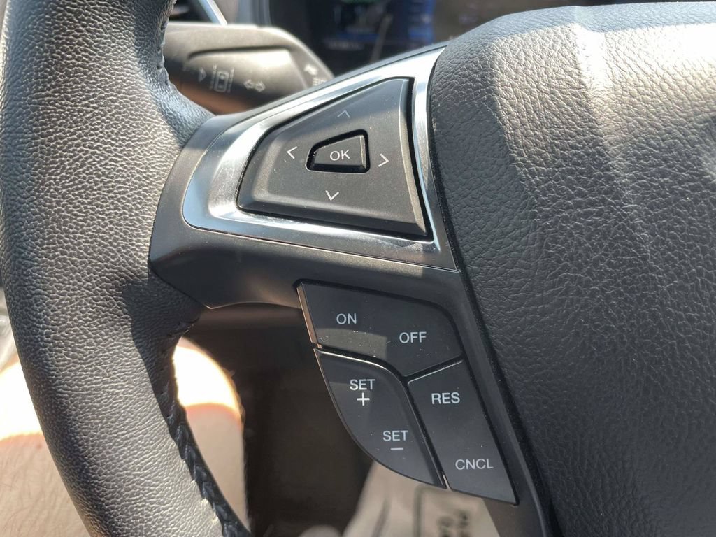 Used 2022 Ford Edge Titanium AWD/4WD image 26