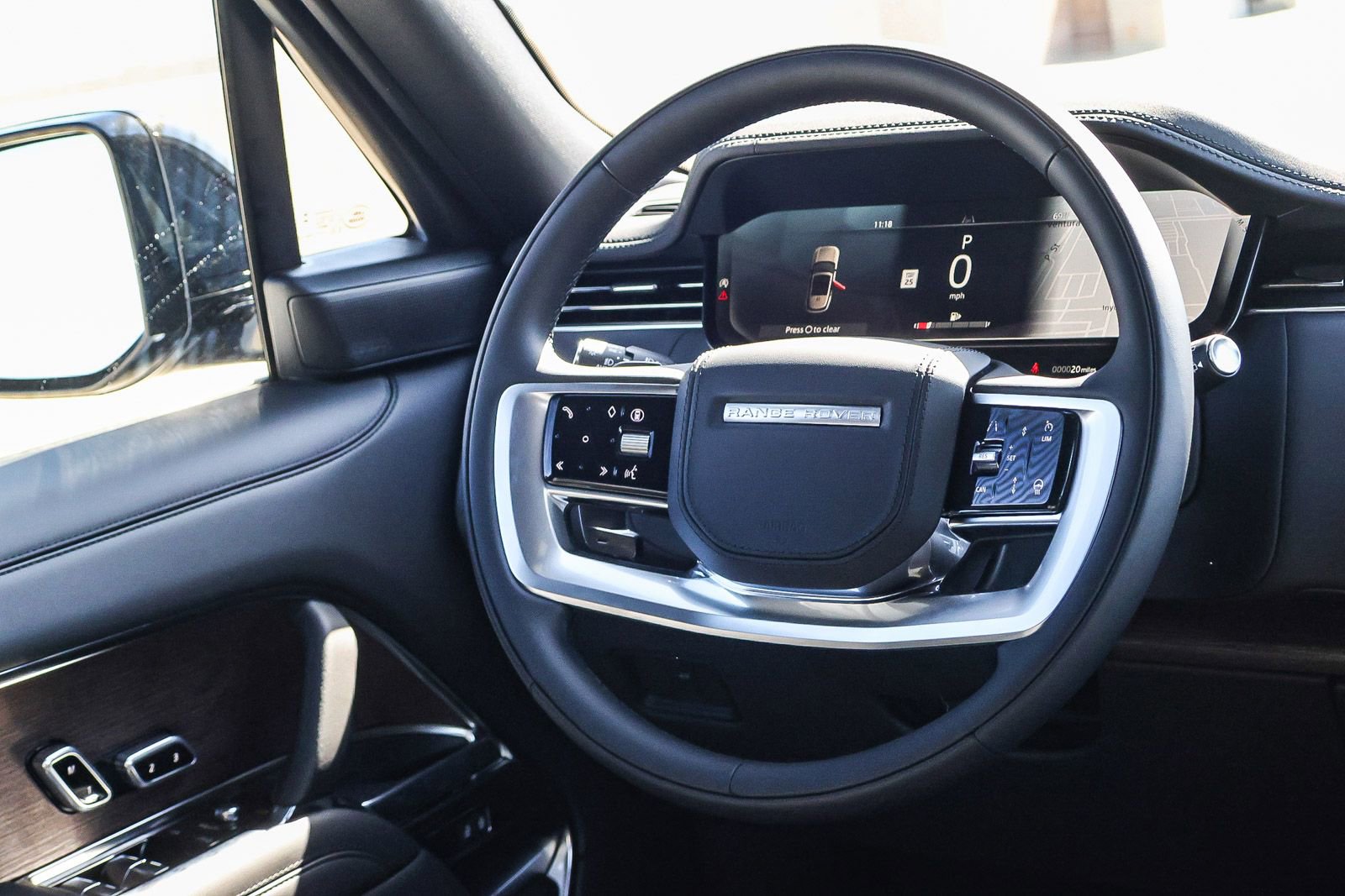 New 2025 Land Rover Range Rover SE image 26