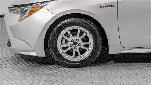 Used 2020 Toyota Corolla LE FWD image 31
