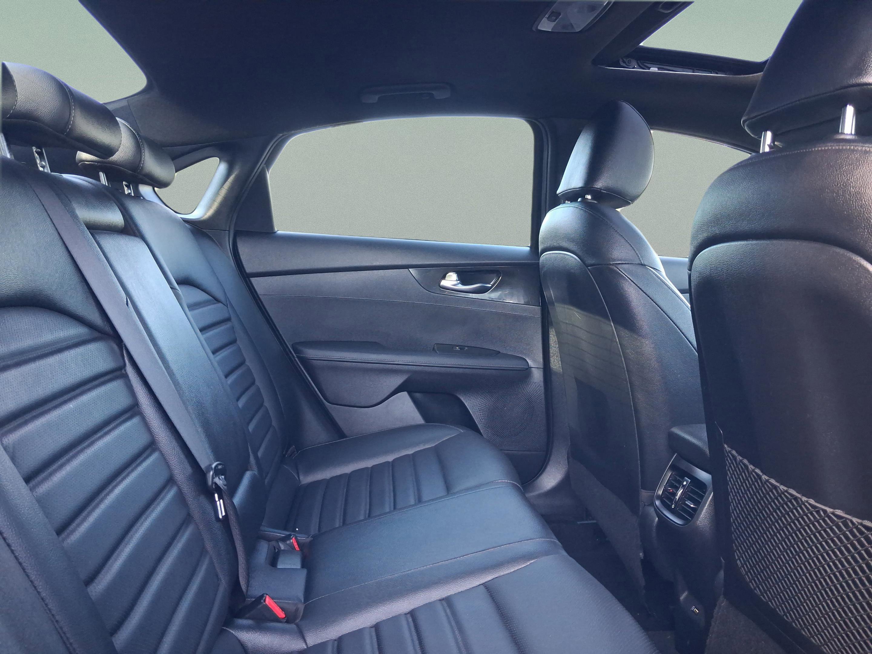 Used 2024 Kia Forte GT-Line w/ GT-Line Premium Package FWD image 33