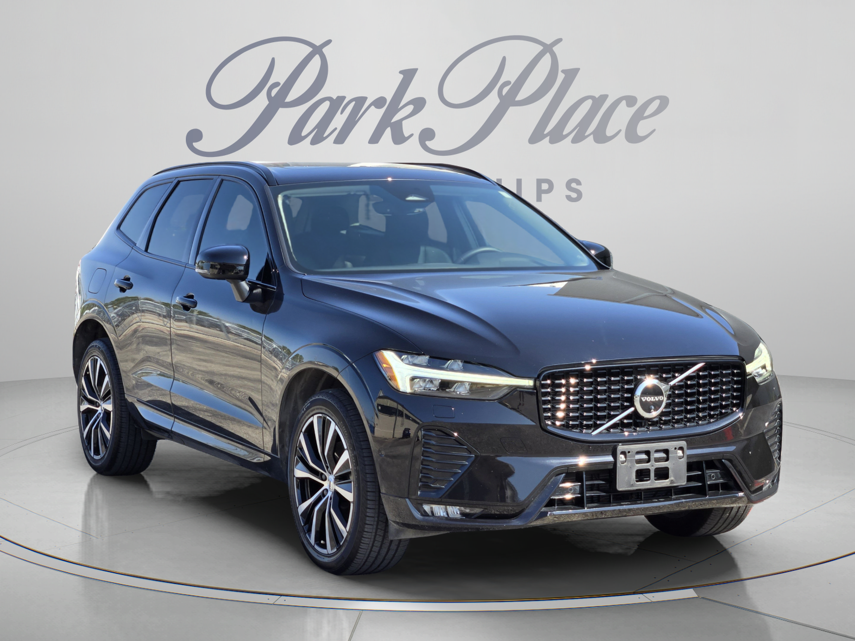 Used 2024 Volvo XC60 B5 Plus w/ Climate Package AWD/4WD image 8