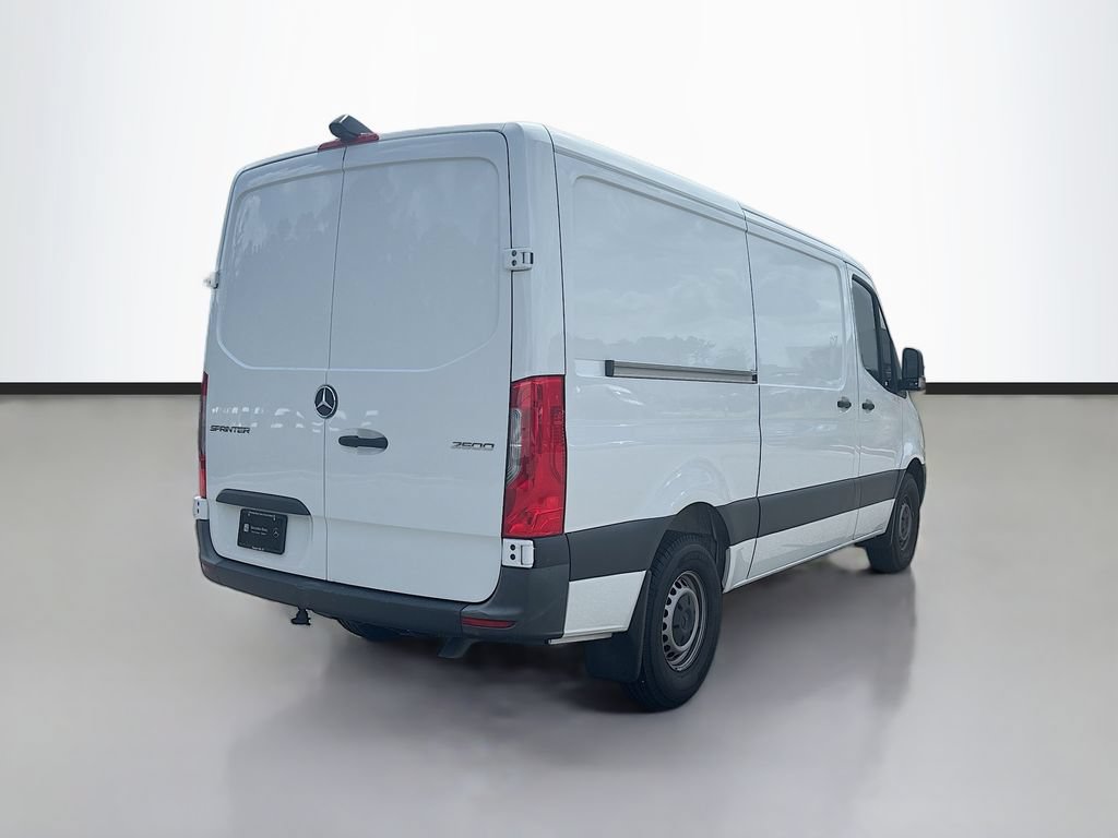 Used 2023 Mercedes-Benz Sprinter 2500 image 3