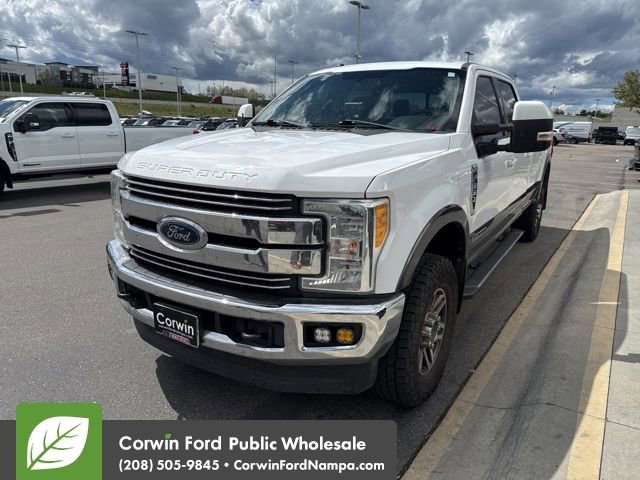 Used 2017 Ford F350 Lariat w/ Lariat Value Package image 3