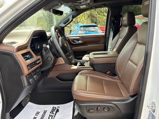 Used 2024 Chevrolet Tahoe High Country AWD/4WD image 16
