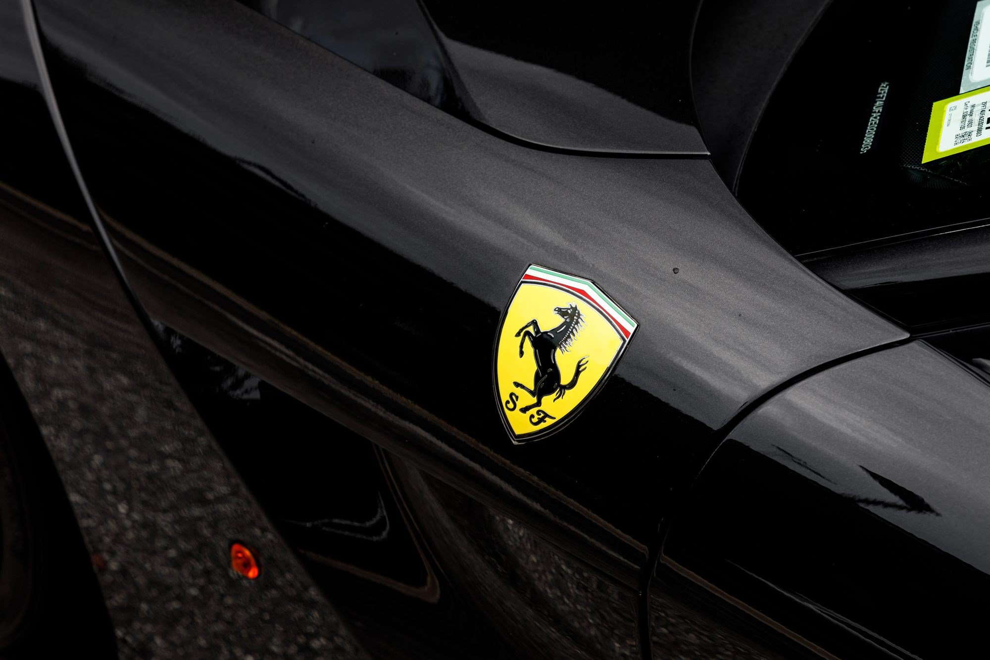Used 2014 Ferrari F12 Berlinetta RWD image 17
