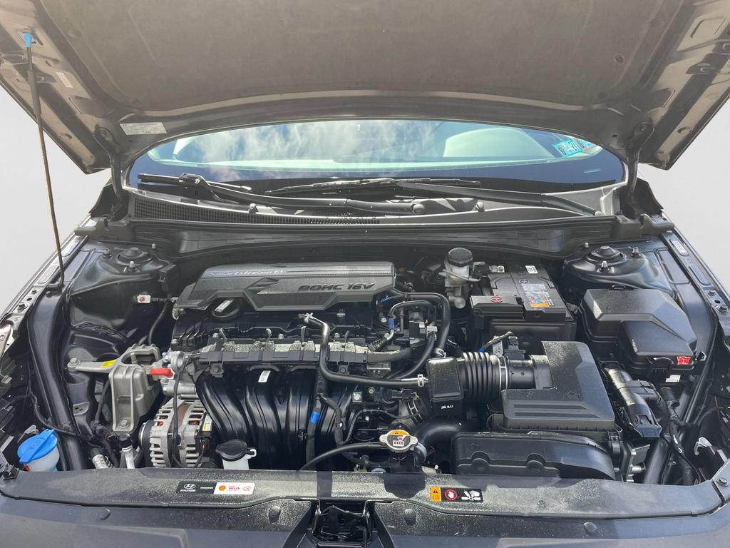 Used 2023 Hyundai Elantra SEL w/ Cargo Package FWD image 10