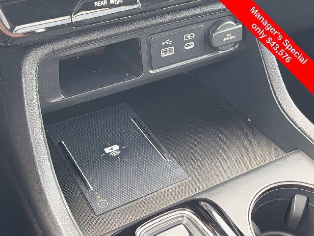 Used 2025 Honda Pilot TrailSport image 25
