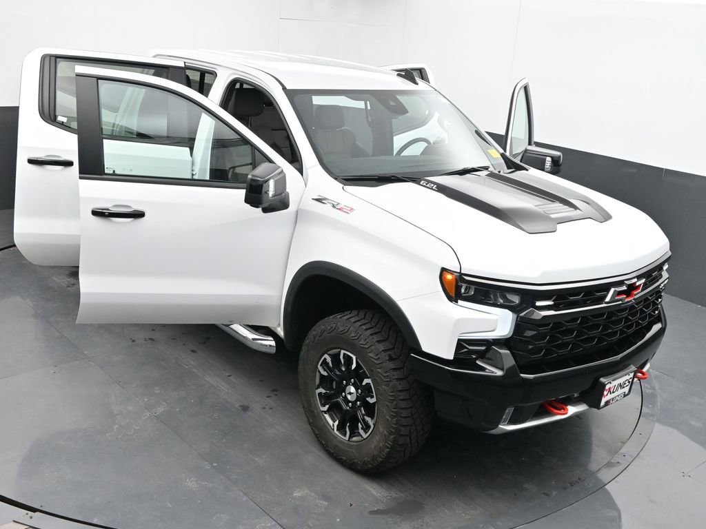 Used 2024 Chevrolet Silverado 1500 ZR2 w/ Technology Package image 42