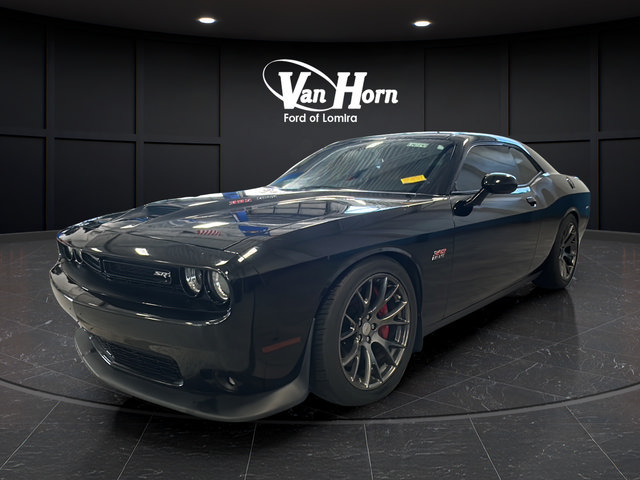 Used 2015 Dodge Challenger SRT w/ Technology Group RWD image 3