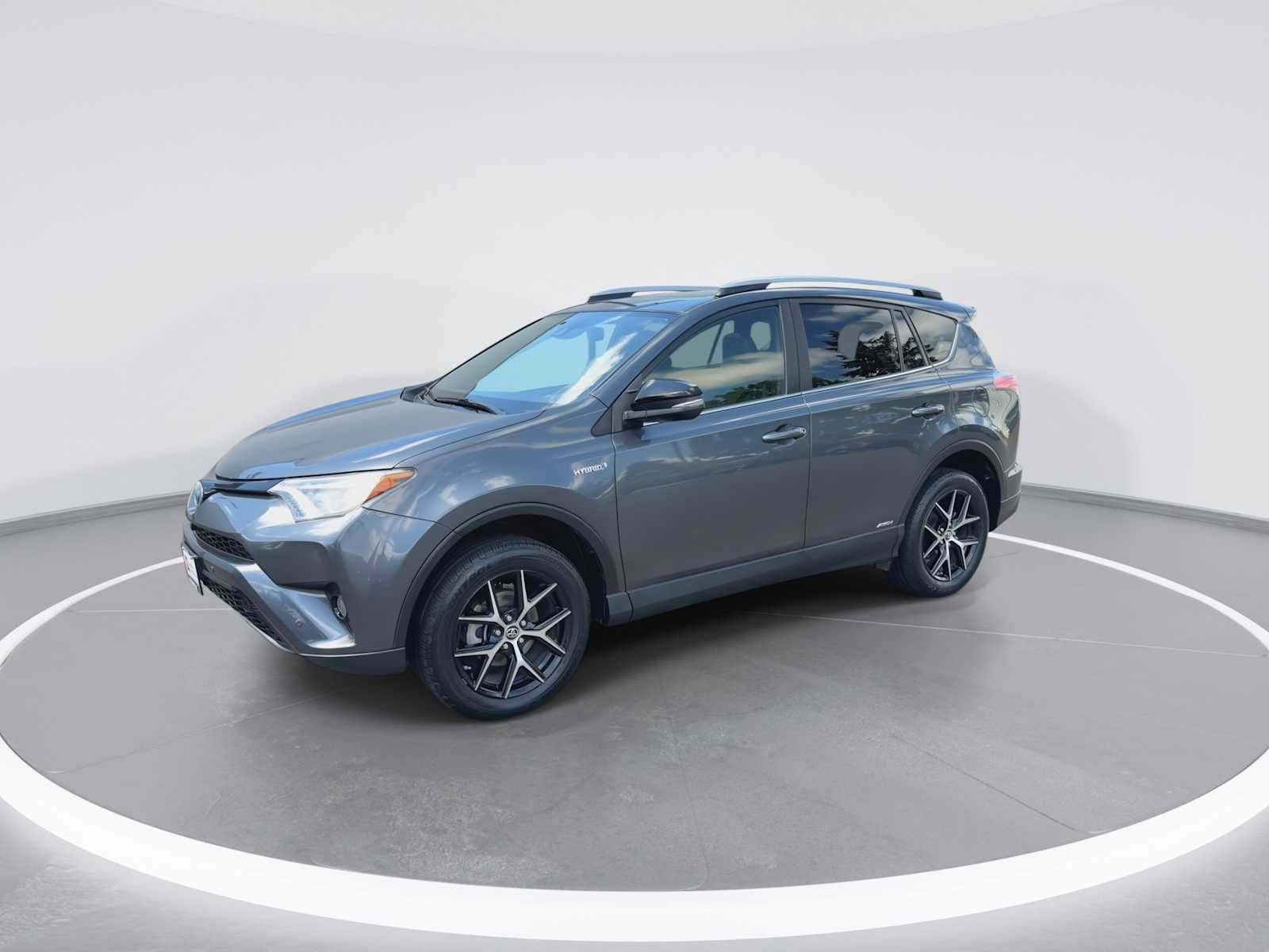 Certified 2017 Toyota RAV4 SE w/ Advanced Technology Package AWD/4WD image 4