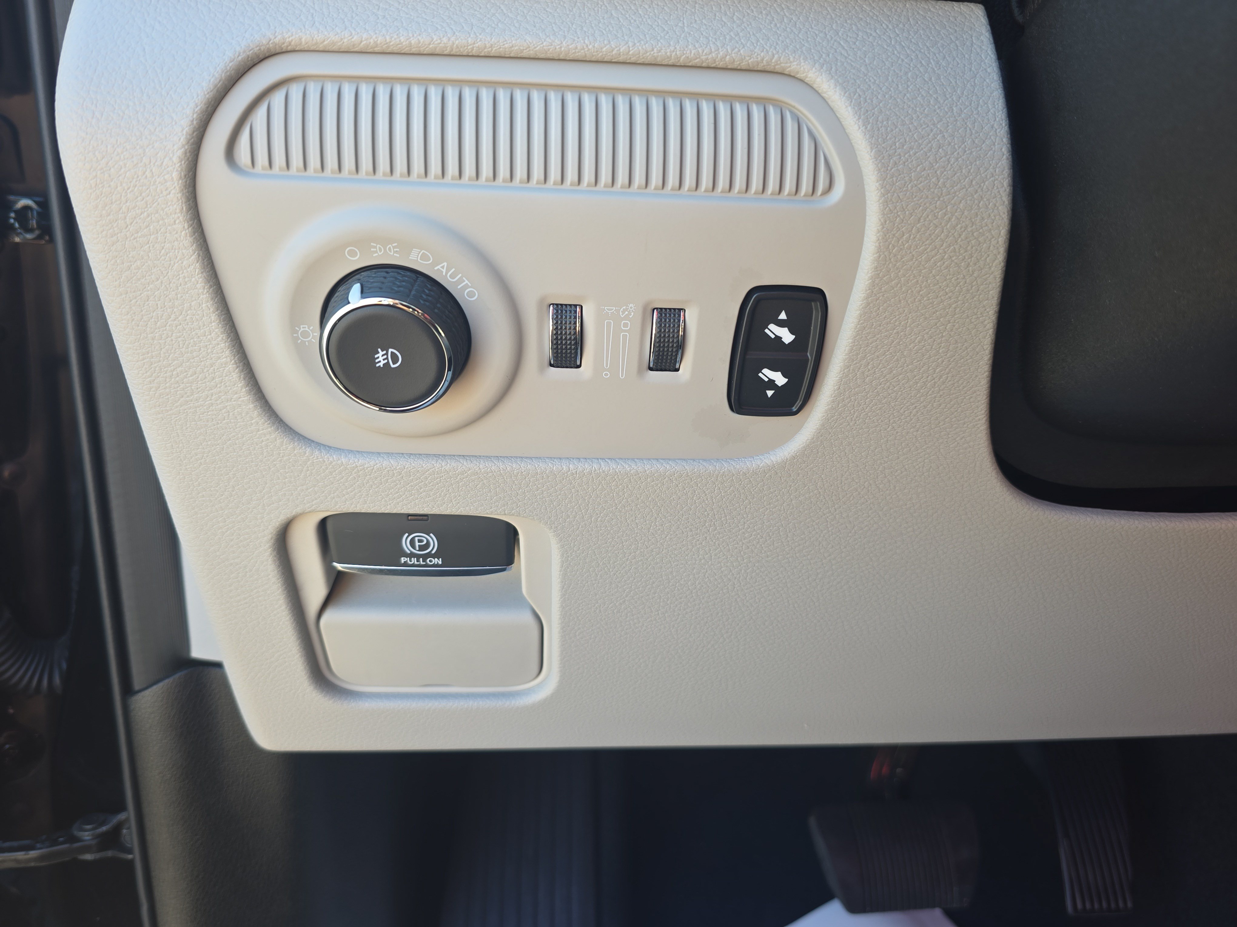 Used 2024 Jeep Wagoneer Series II AWD/4WD image 27