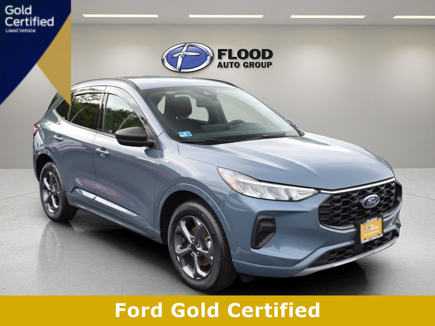 Used 2023 Ford Escape ST-Line AWD/4WD image 1