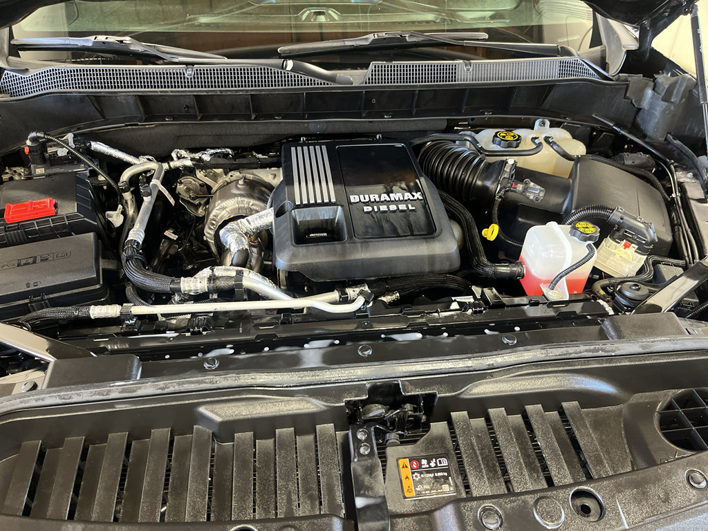 Certified 2022 Chevrolet Silverado 1500 High Country AWD/4WD image 26