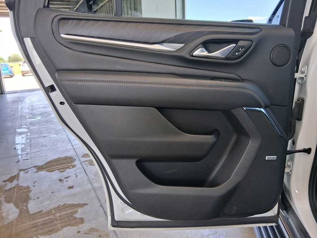 Used 2023 GMC Yukon Denali RWD image 22