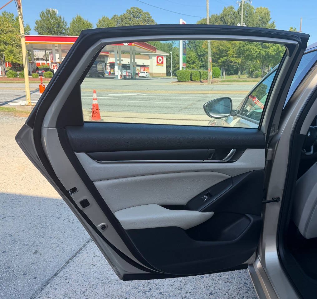 Used 2020 Honda Accord LX image 11